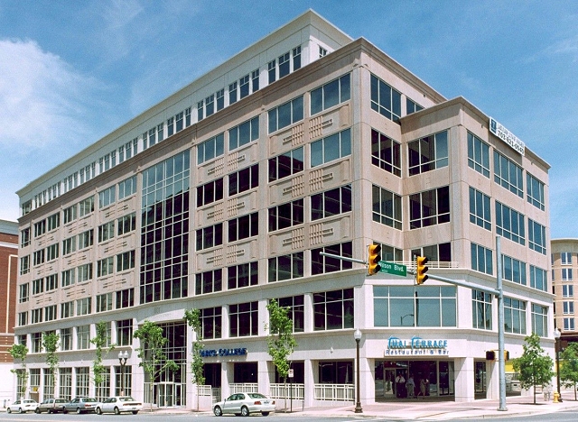 Quincy Crossing Office Building